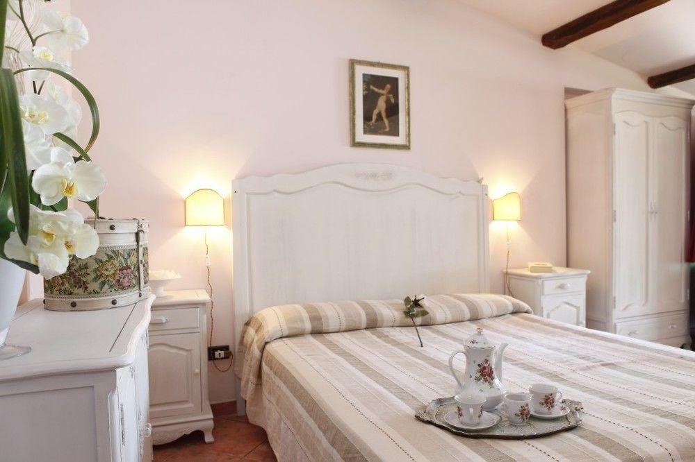 Il Poggio Dei Pettirossi Hotel Bevagna Ngoại thất bức ảnh