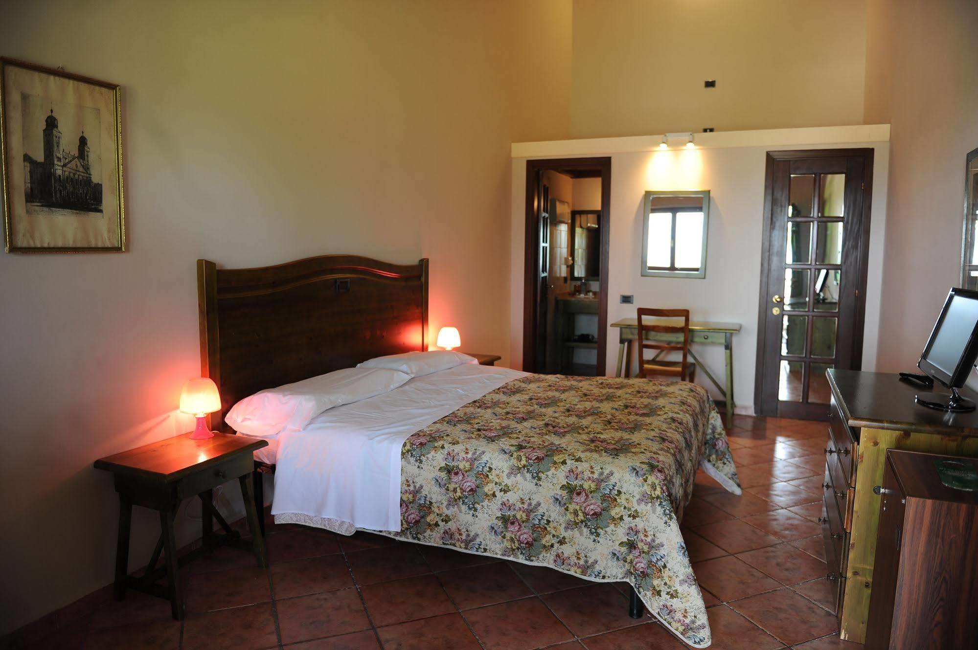 Il Poggio Dei Pettirossi Hotel Bevagna Ngoại thất bức ảnh